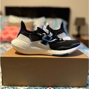 Adidas Parley x Ultraboost 22